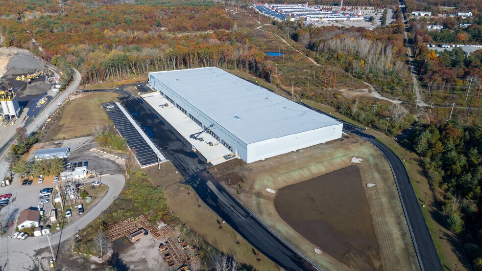 More Photos Of 315 Green St, Wrentham Distribution For Lease