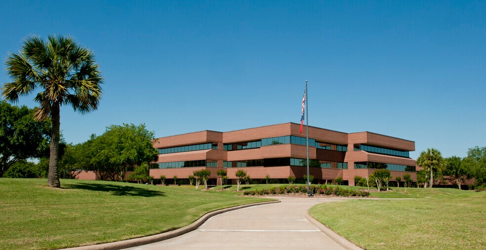 More Photos Of 4001 Technology Dr, Angleton Coworking Space