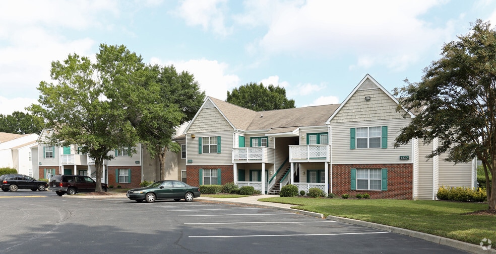 More Photos Of 1201 Edenham Ct, Virginia Beach Apartments For Sale