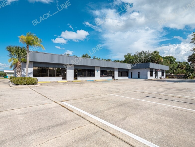 More Photos Of 2290-2298 W Airport Blvd, Sanford Flex For Sale