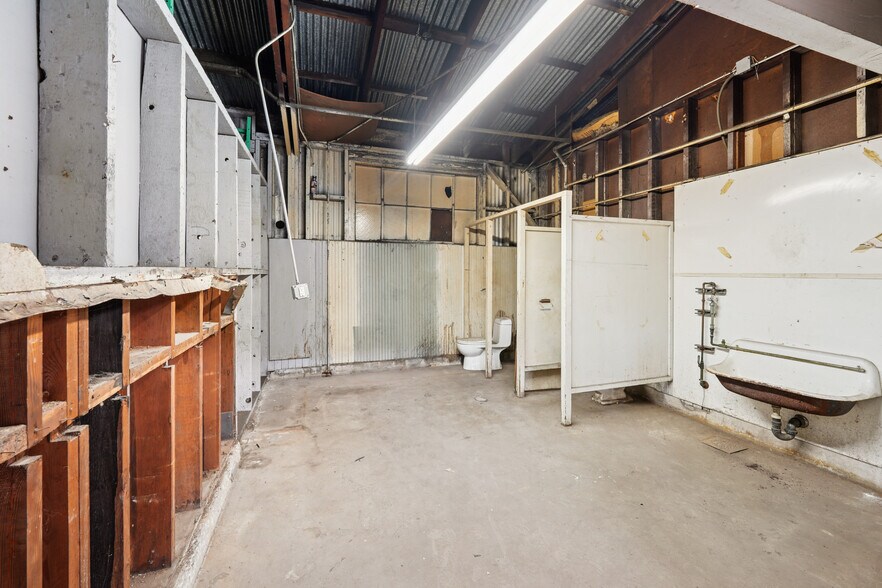 More Photos Of 1500 Wood St, Oakland Unknown For Lease