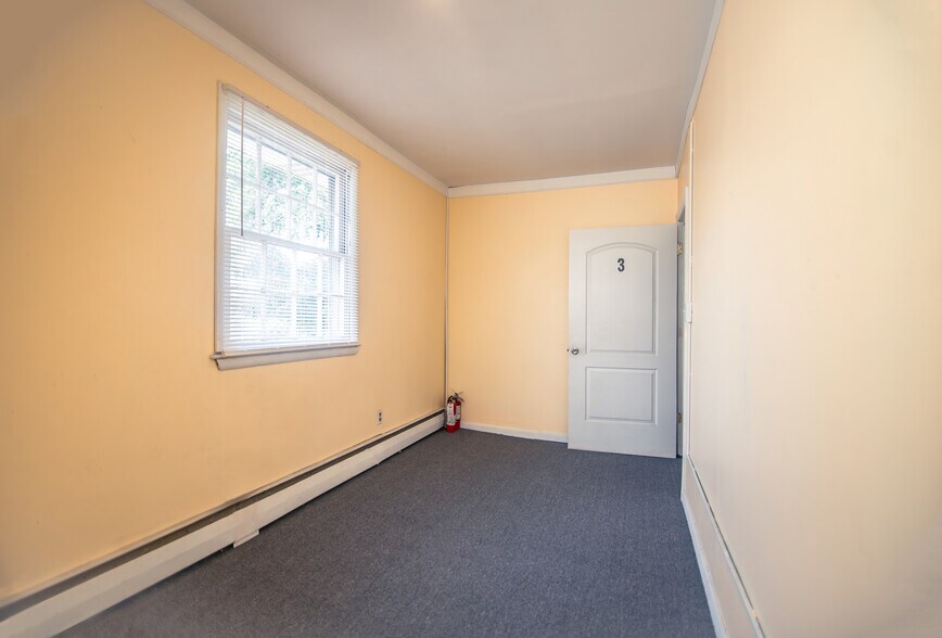 More Photos Of 5202 Baltimore National Pike, Catonsville Office For Sale