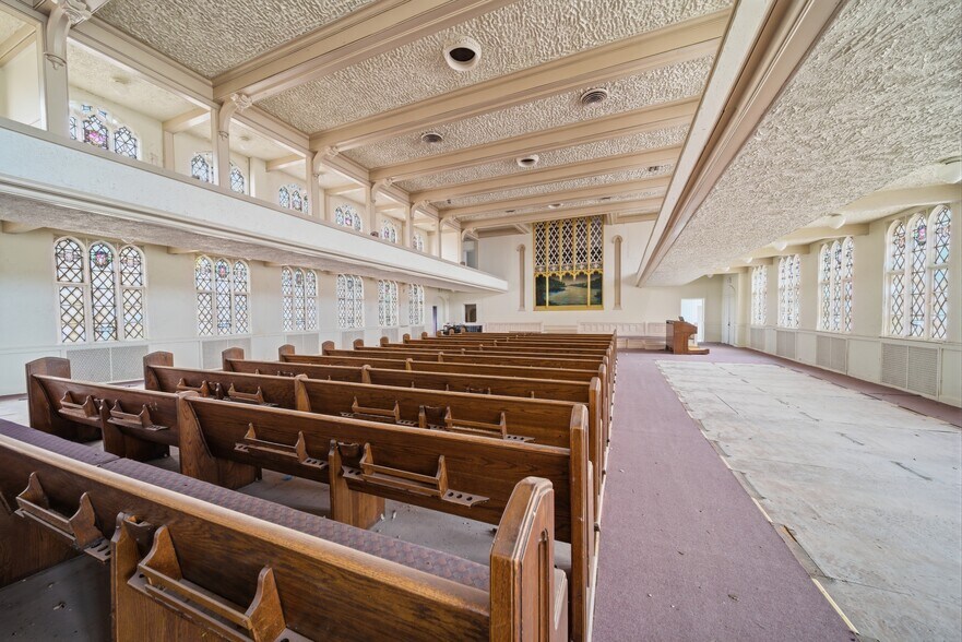 More Photos Of 1915 E 3rd St, Tulsa Religious Facility For Sale