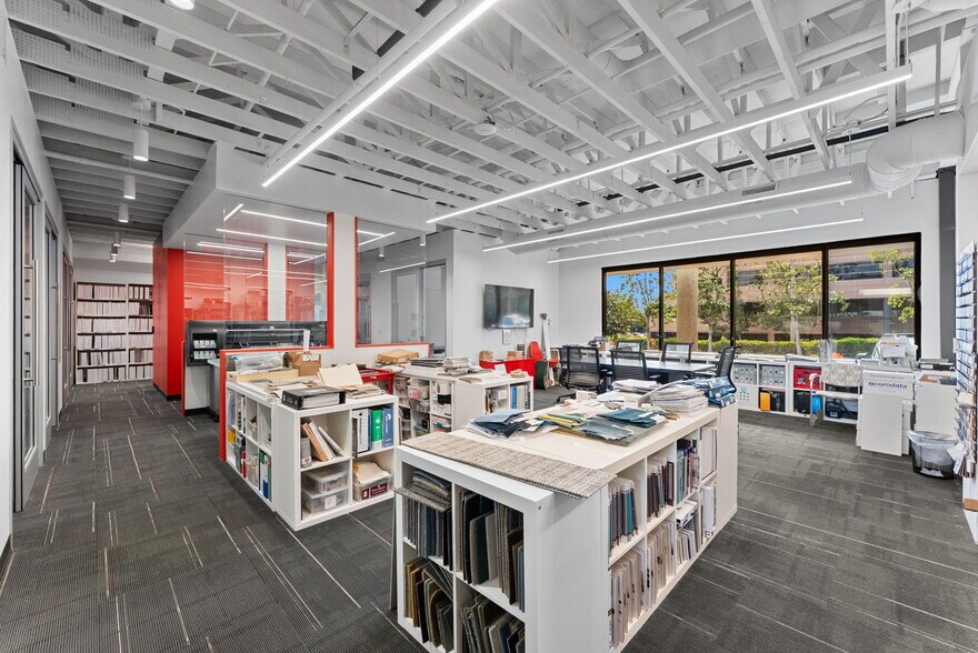 More Photos Of 5080 Shoreham Pl, San Diego Office For Sale