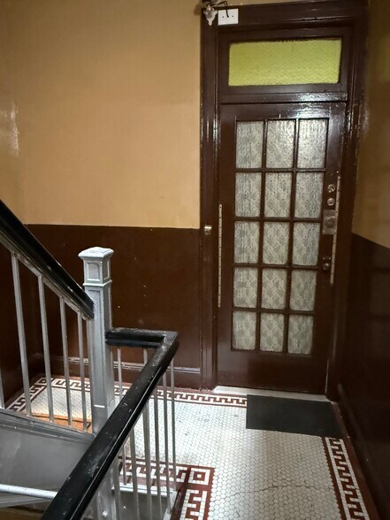 More Photos Of 4715 47th St, Woodside Apartments For Sale