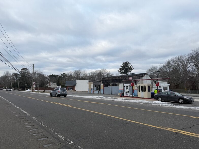 More Photos Of 2800 Montauk Hwy, Brookhaven Service Station For Sale