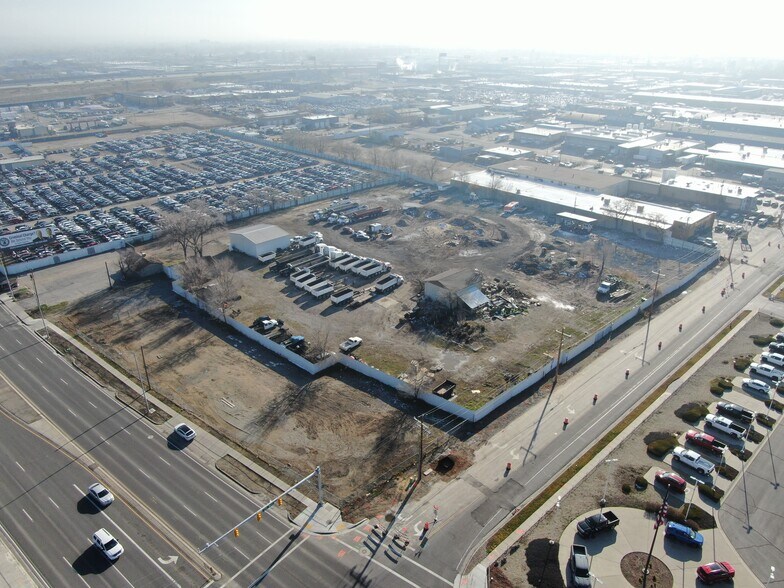 More Photos Of 647 W 3300 S, West Valley City Land For Lease