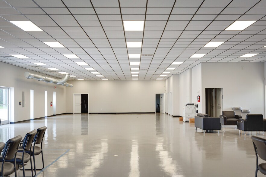 More Photos Of 709 Carnegie Pl, Greensboro Freestanding For Lease