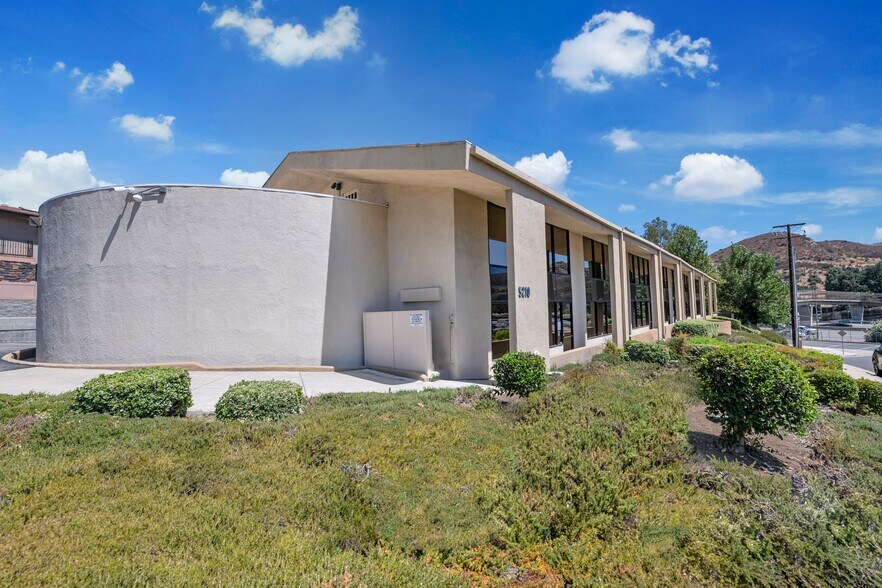 More Photos Of 5210 Lewis Rd, Agoura Hills Light Distribution For Sale