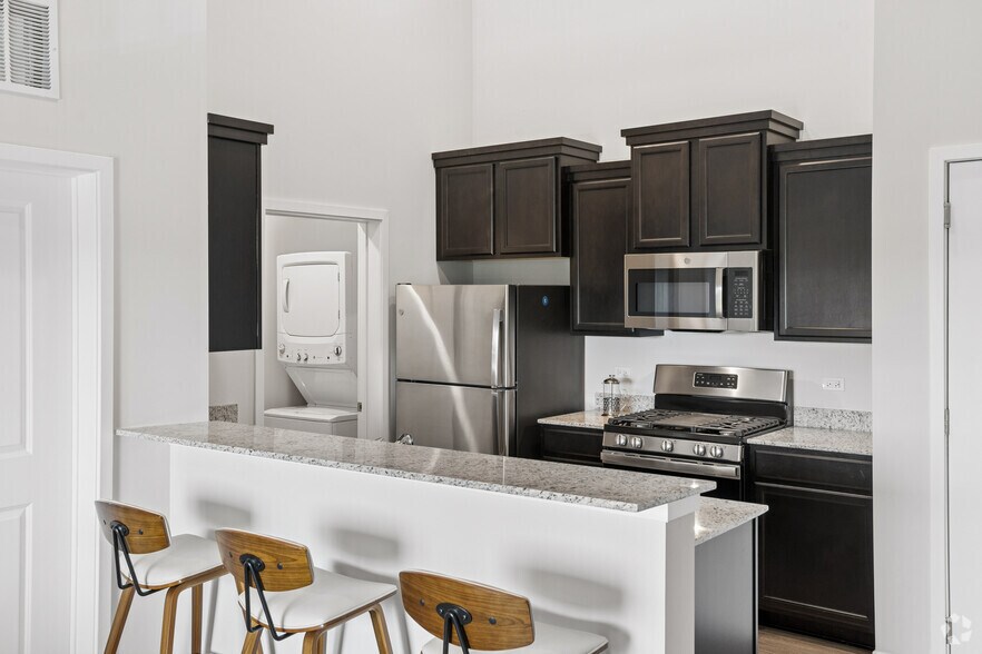 More Photos Of 77 S Adams St, Oswego Apartments For Lease