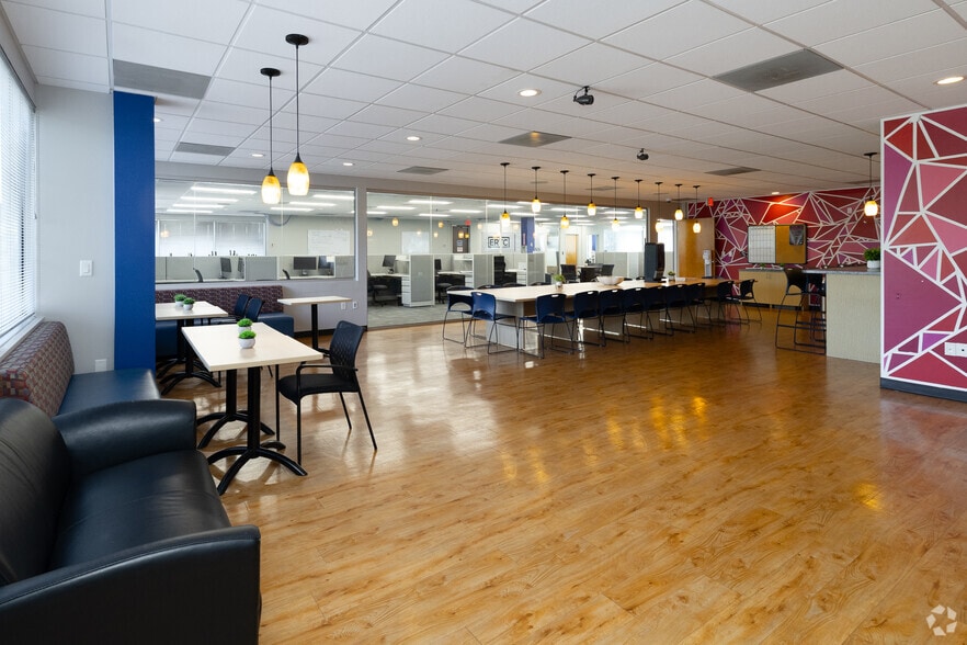 More Photos Of 10014 N Dale Mabry Hwy, Tampa Unknown For Lease
