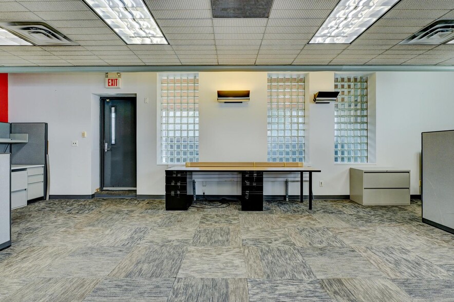 More Photos Of 139 Chestnut St, Nutley Office For Lease