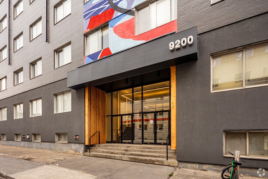 More Photos Of 9200 Rue Meilleur, Montréal Office For Sale