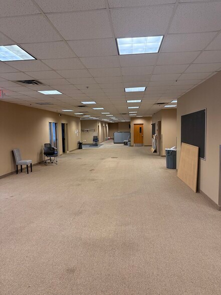 More Photos Of 2015 Silver Bell Rd, Eagan Industrial For Lease