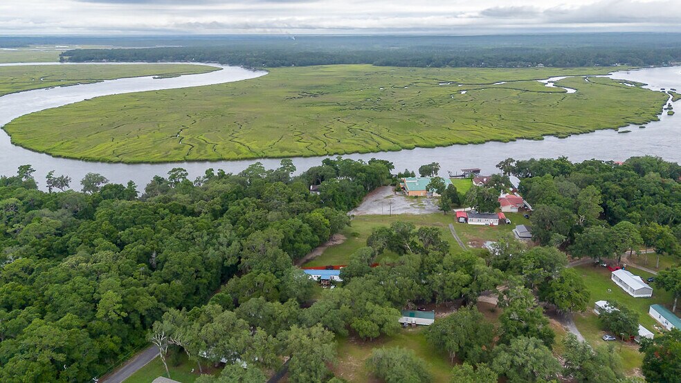 More Photos Of 1224 Buccaneer Club Rd NE, Townsend General Retail For Sale