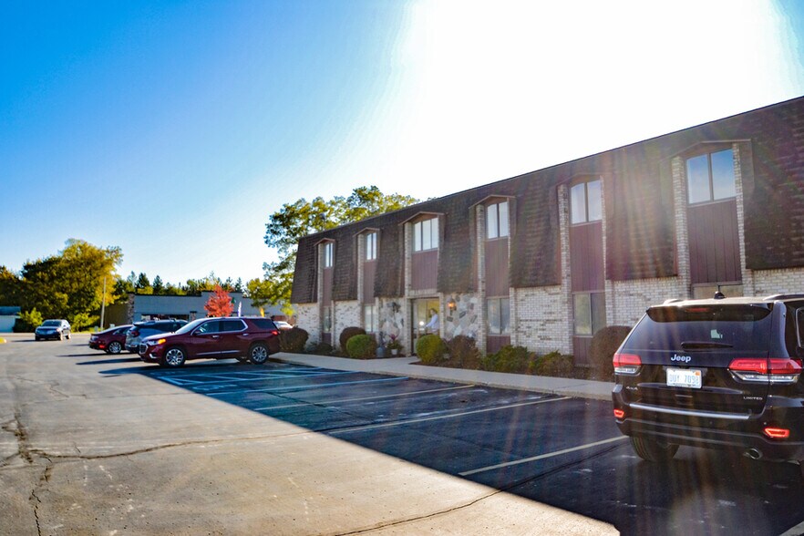 More Photos Of 1050 S Milford Rd, Highland Township Medical For Lease