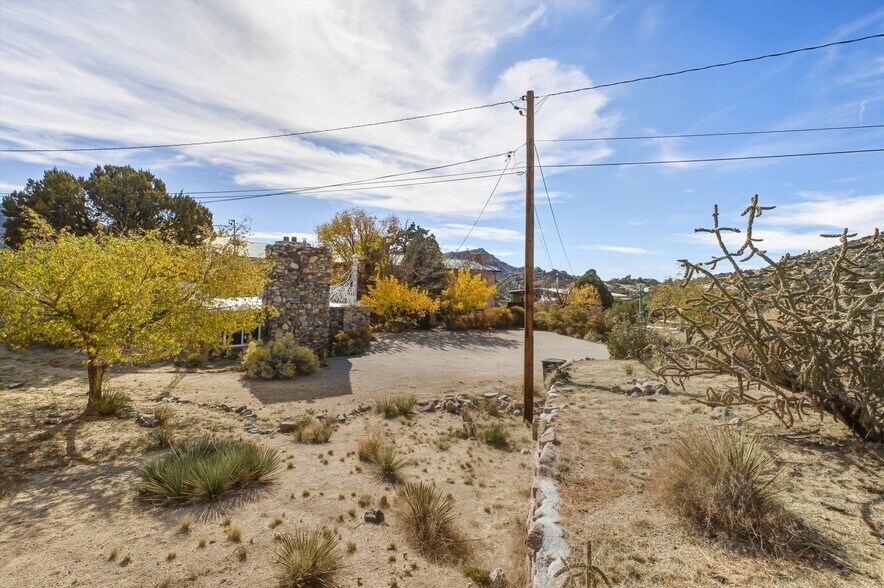 More Photos Of 24 Matisse Rd NE, Albuquerque Apartments For Sale