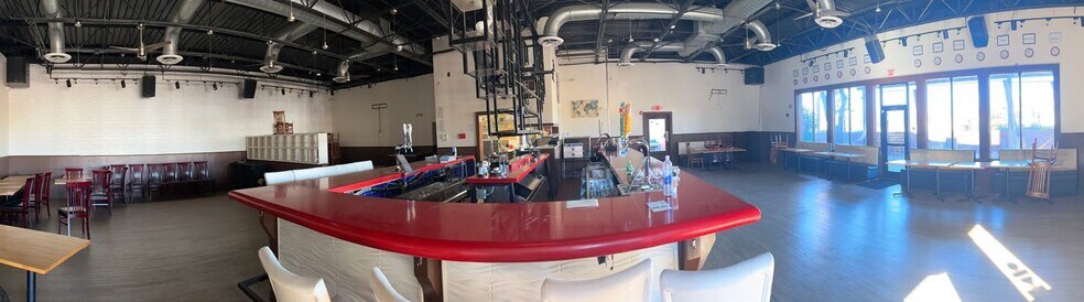 More Photos Of 8811 Fredericksburg Rd, San Antonio Restaurant For Sale