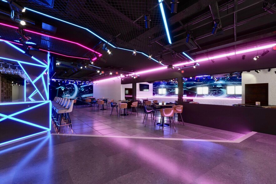 More Photos Of 11456-11464 Whittier Blvd, Whittier Restaurant For Sale