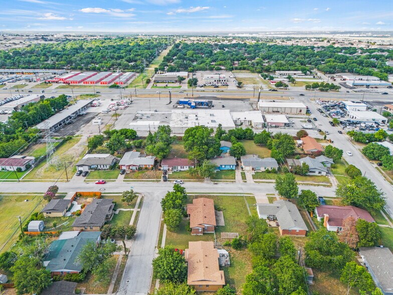 More Photos Of 8309-8325 Camp Bowie W Blvd, Fort Worth Unknown For Lease