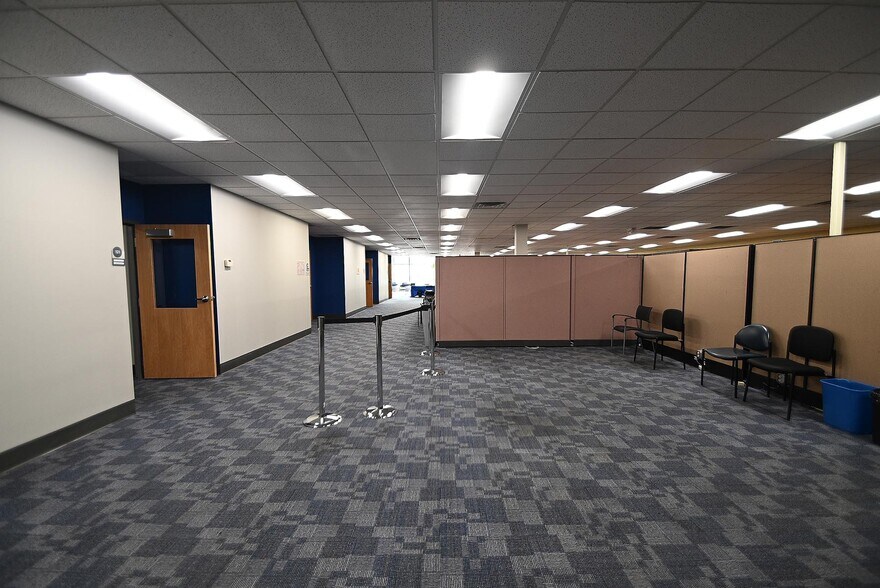 More Photos Of 1730 W North Ave, Milwaukee Medical For Sale