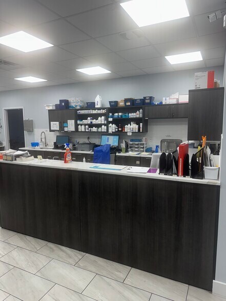 More Photos Of 7 Cuthbert Blvd, Oaklyn Office For Sale