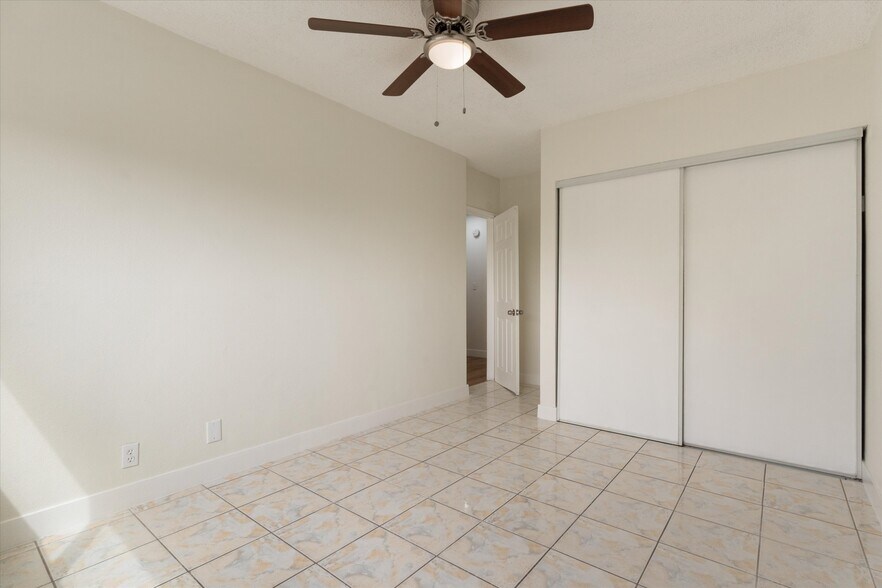 More Photos Of 3925 Barrett Rd, Los Angeles Apartments For Sale