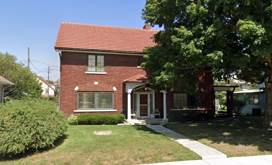 Primary Photo Of 18 E Mechanic St, Shelbyville Multifamily For Sale