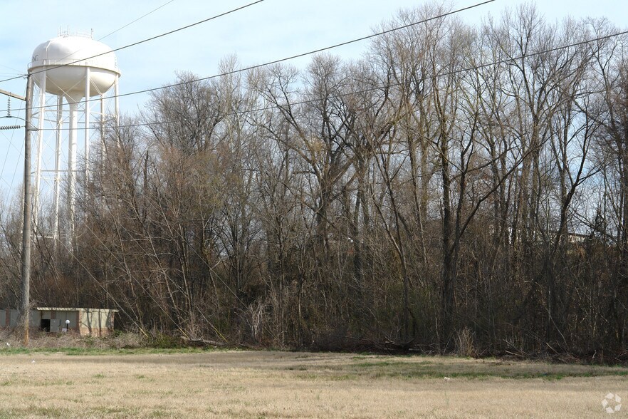 More Photos Of 830 Goodman Rd W, Horn Lake Auto Repair For Sale