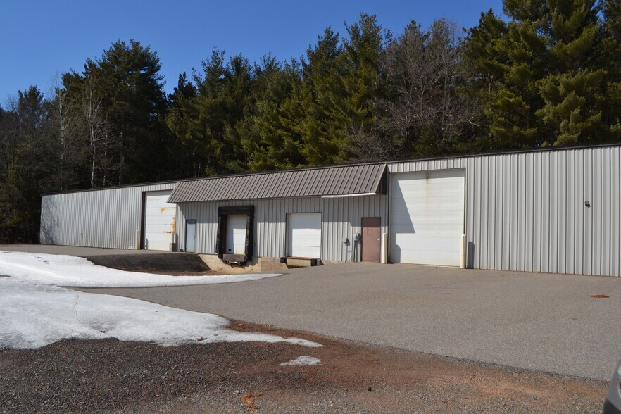 More Photos Of 6002 Saxon Ave, Weston Distribution For Lease