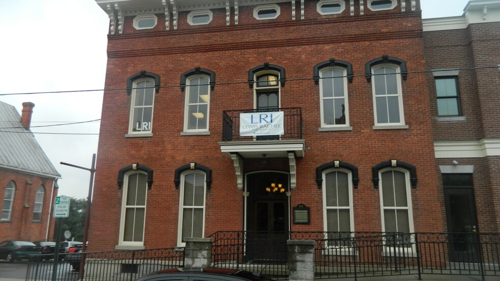 More Photos Of 94 N Sandusky St, Delaware Office For Lease