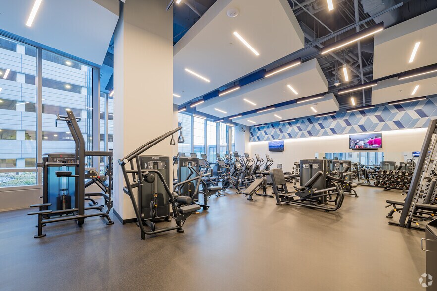 More Photos Of 499 W Sheridan Ave, Oklahoma City Office For Lease