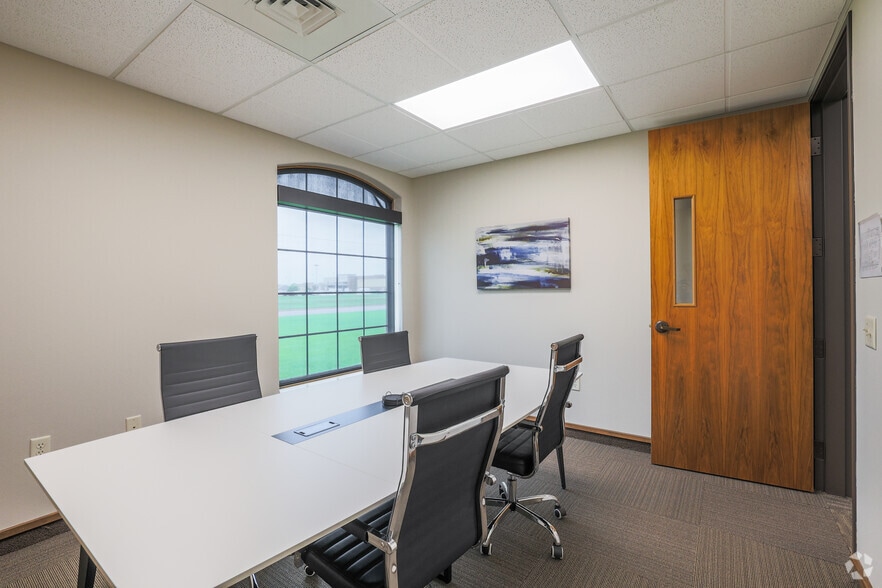 More Photos Of 1632 E 23rd Ave, Hutchinson Office For Lease