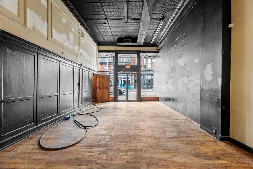 More Photos Of 1501-1503 E Carson St, Pittsburgh Restaurant For Sale
