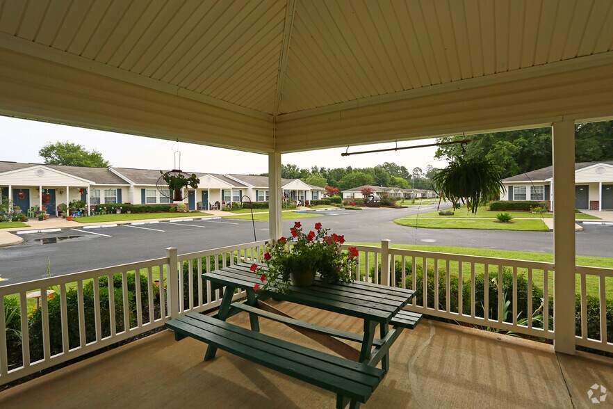 More Photos Of 1601 Radium Springs Rd, Albany Apartments For Sale