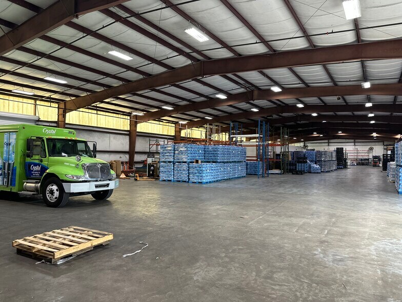 More Photos Of 10284 US Highway 19 N, Pinellas Park Unknown For Lease