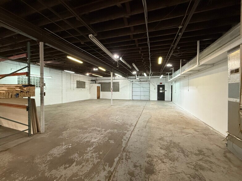 More Photos Of 3145 Dr Andrew J Brown Ave, Indianapolis Service For Lease