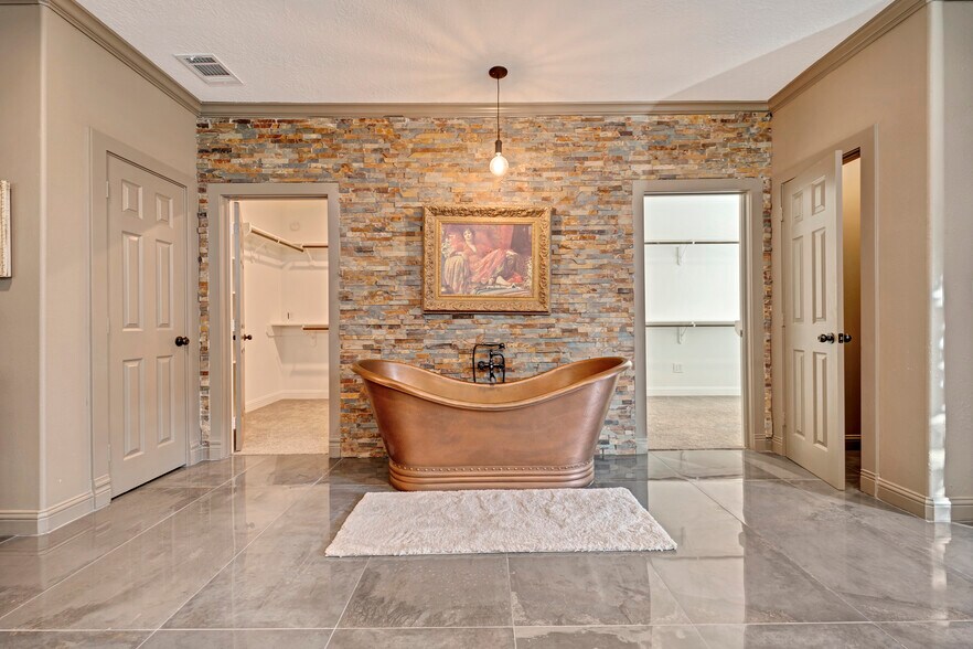 More Photos Of 5607 Sapp Rd, Conroe Lodge Meeting Hall For Sale