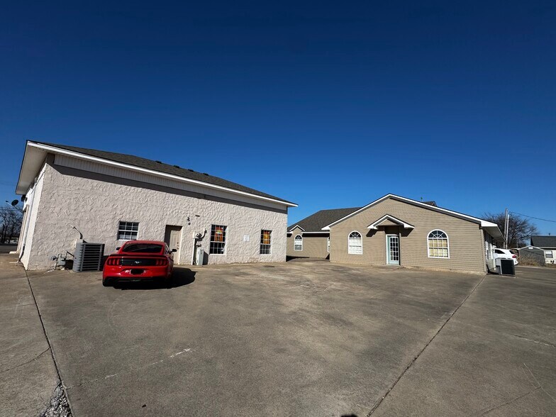 More Photos Of , Shawnee General Retail For Sale