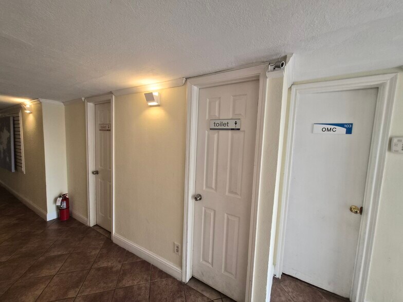 More Photos Of 1221 Dewey St, Houston Specialty For Sale