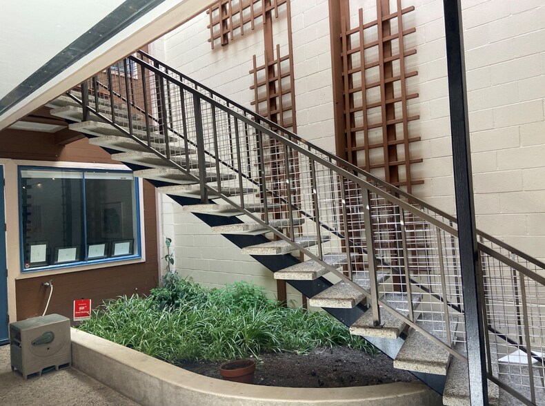 More Photos Of 1919 Addison St, Berkeley Office For Lease