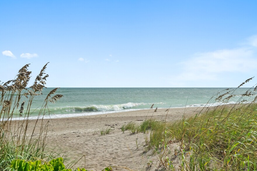 More Photos Of 0 South Ocean Drive, Hutchinson Island Land For Sale