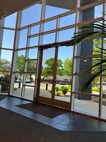More Photos Of 785 Orchard Dr, Folsom Office For Lease