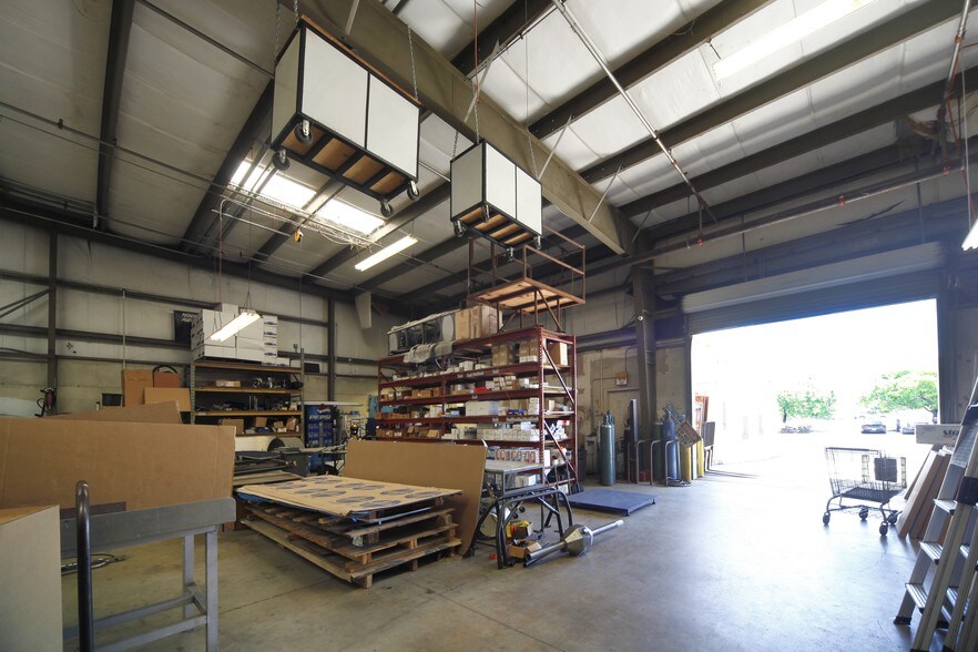 More Photos Of 1500 Avenue R, Riviera Beach Warehouse For Lease