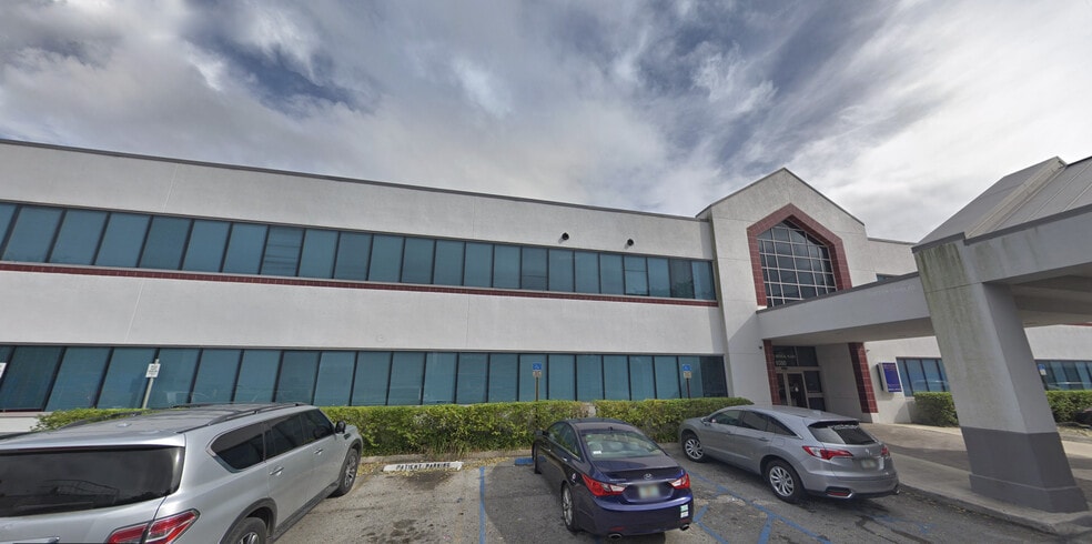 More Photos Of 9380 SW 150th St, Miami Medical For Lease