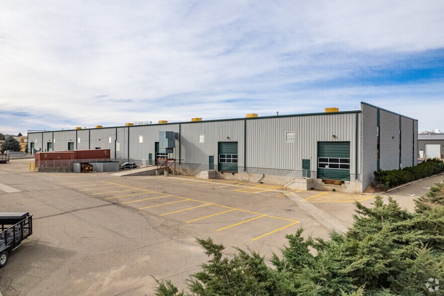 More Photos Of 3773 Monarch St, Frederick Warehouse For Lease
