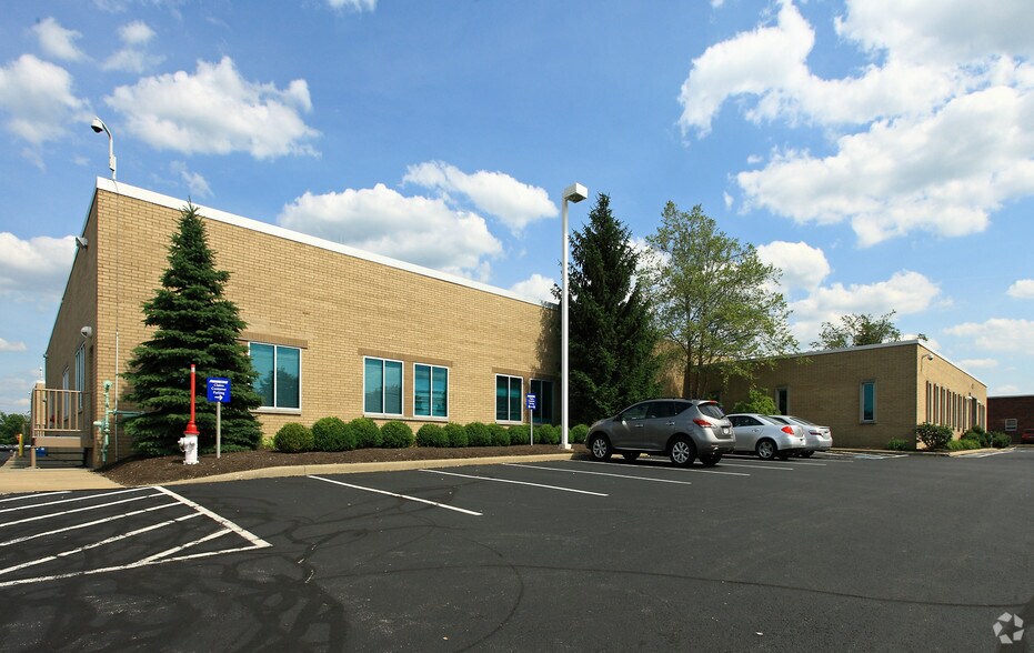 Primary Photo Of 625 Alpha Dr, Highland Heights Light Manufacturing For Sale