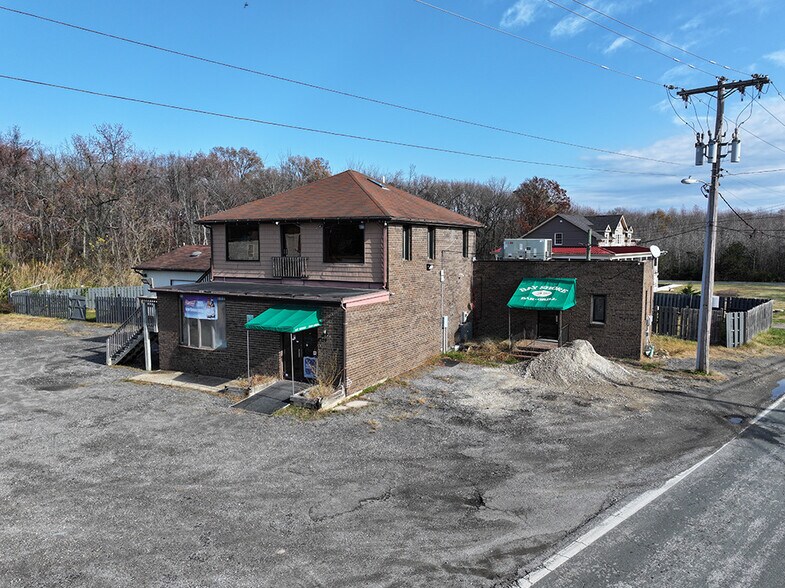 More Photos Of 8214 North Point Rd, Edgemere Flex For Sale