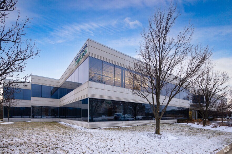 Primary Photo Of 2610 Lake Cook Rd, Riverwoods Office For Sale