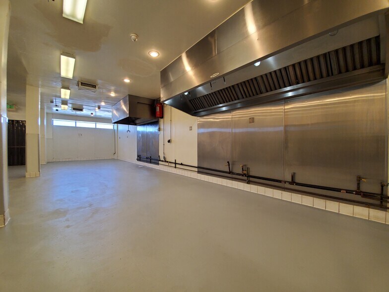 More Photos Of 3414 W Washington Blvd, Los Angeles Storefront Retail Residential For Sale